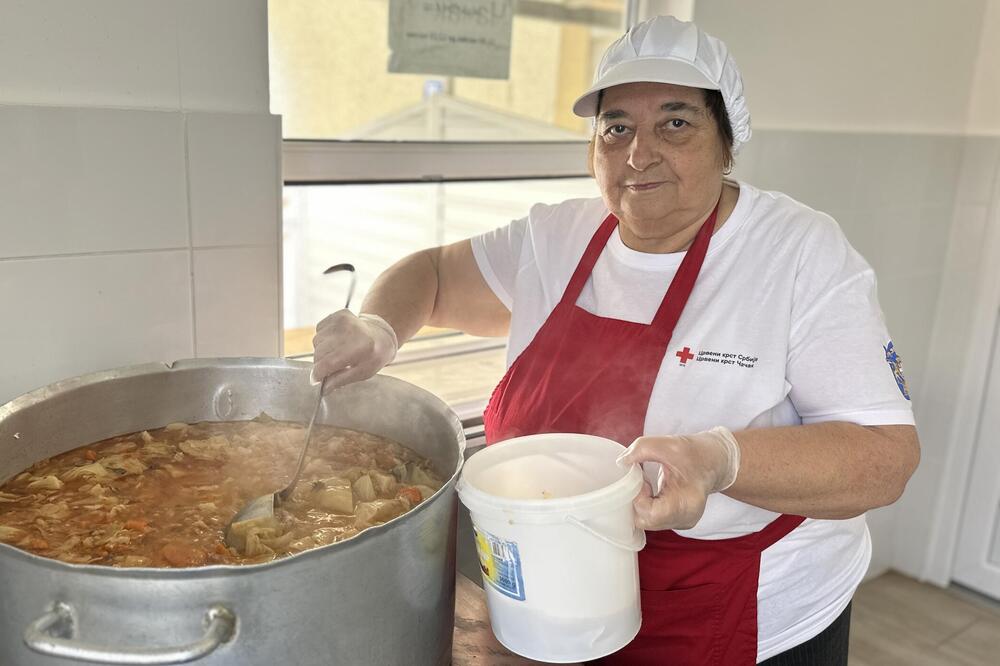 Dvadeset godina brine o ugroženima: Mira je najstarija volonterka u Čačku, a njenu poruku svi treba da čuju (FOTO)
