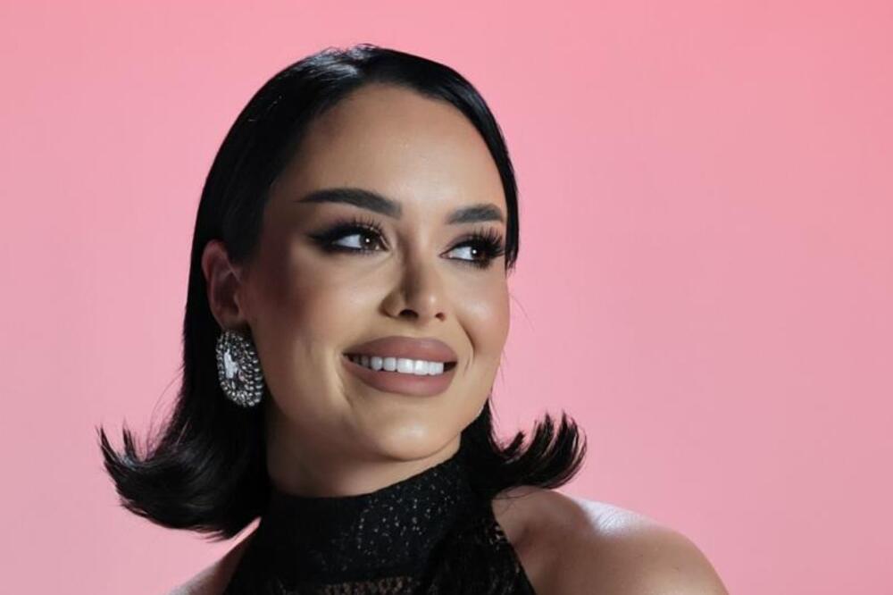 Istorija se ponavlja! Slađa Alegro nakon “Žene od sultana” ponovo poklonila pesmu Tijani Em