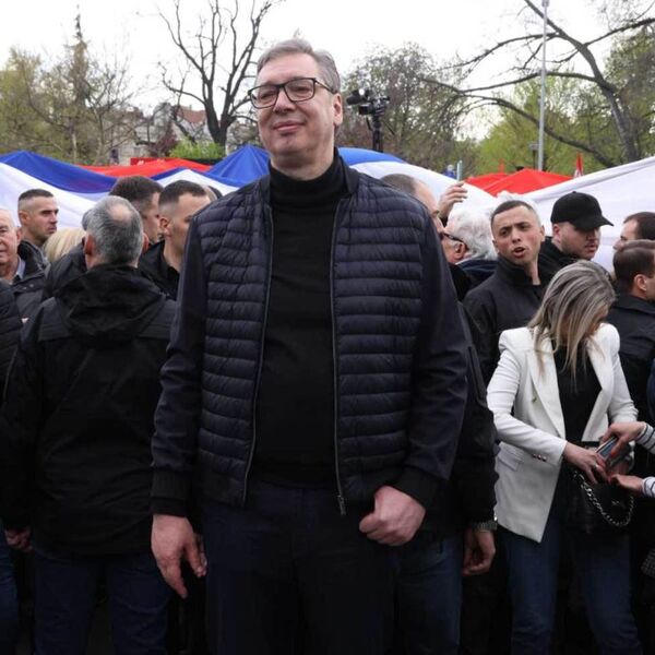 "Zastava je kao Kosovo i Metohija - srce Srbije": Oglasio se Vučić sa Narodnog skupa u Beogradu