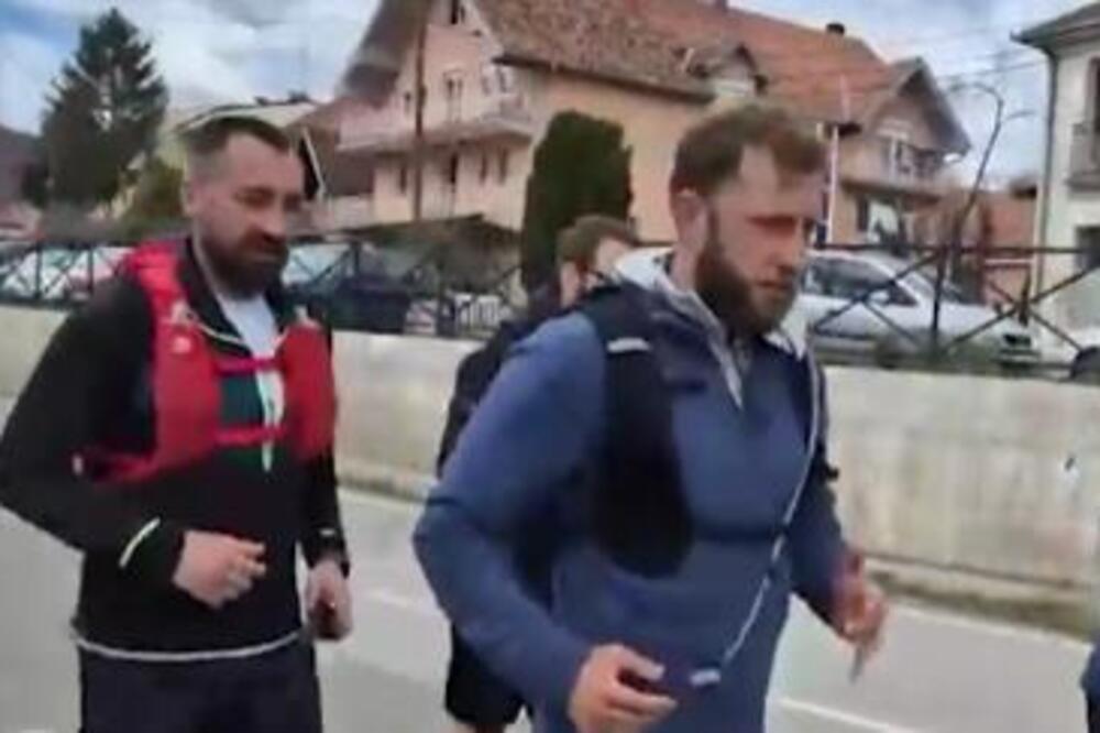 Zoran i Marko stigli do Gračanice u humanitarnoj trci za Viktora: Cela Srbija danas priča o ova dva čoveka