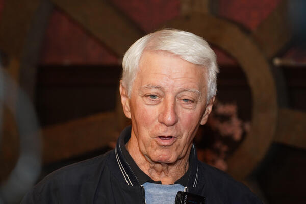 Ovako je Aljoša Vučković pevačicu odveo pred oltar: Fatalna plavuša harala estadnom scenom, o ovome su brujali svi