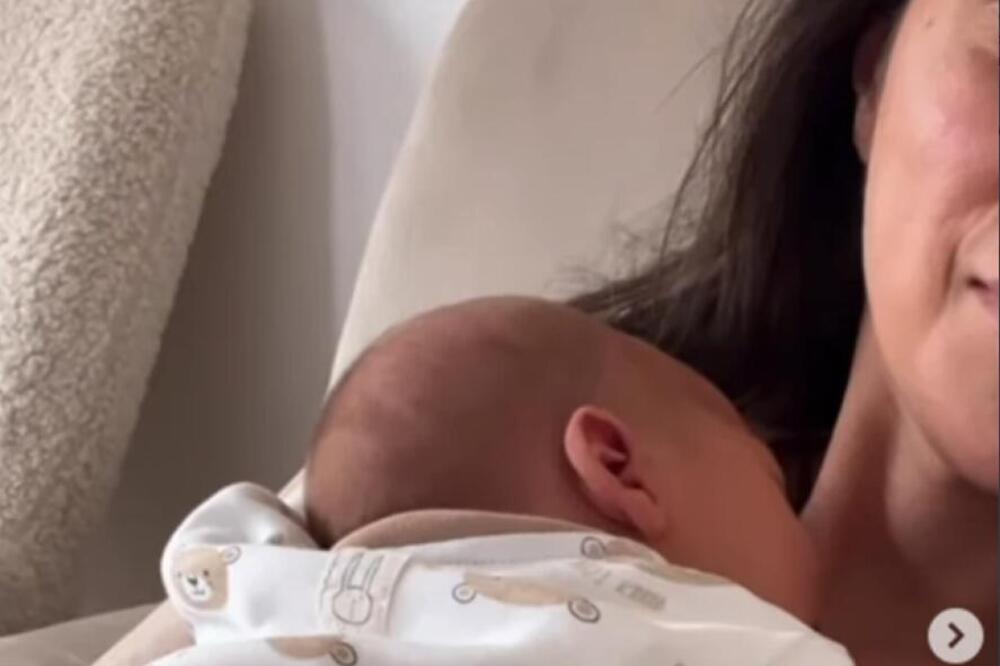 Konačno vidimo kako izgleda drugi sin Marije Egelje! Luka kao upisan, prizor koji je raznežio celu zemlju