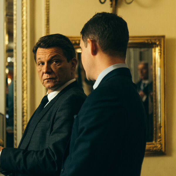 BOJAN JE LJUT NA OCA, JER MU OGRANIČAVA UČEŠĆE U BIZNISU – serija “Tajkun” na Kurir televiziji, radnim danima 23.10