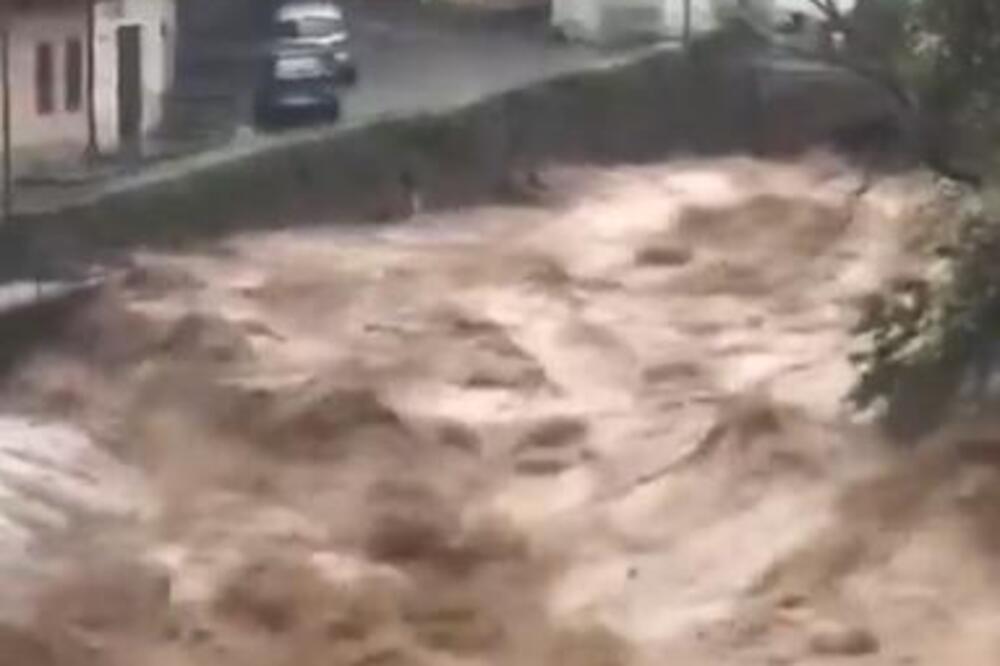 Nevreme koje stiže u Srbiju opustošilo Italiju! Poplave i izlivi reka, ovaj deo je najkritičnije prošao! (VIDEO)