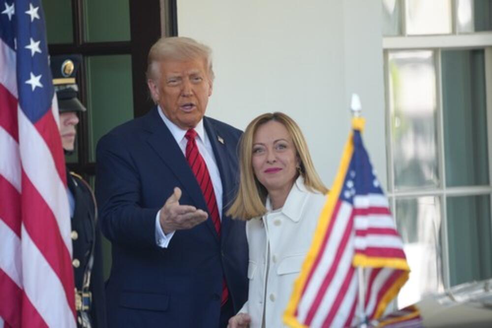 Đorđa Meloni stigla kod Trampa, pa odmah poslala moćnu poruku! Zanosna Italijanka otkrila šta je Amerikancu...