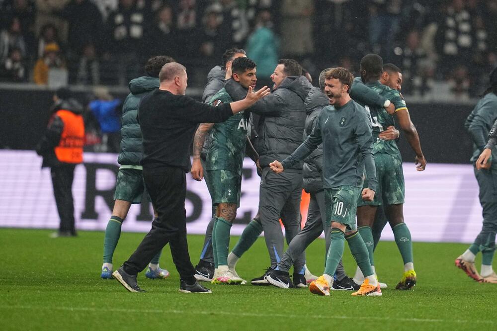 Totenhem je u polufinalu: Pevci pokorili Frankfurt!