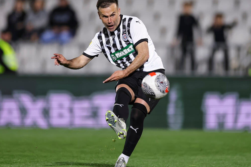 "Nije važno šta Partizan uradi, danas u Srbiji je nemoguće osvojiti titulu!" Natho između redova pecnuo Zvezdu?