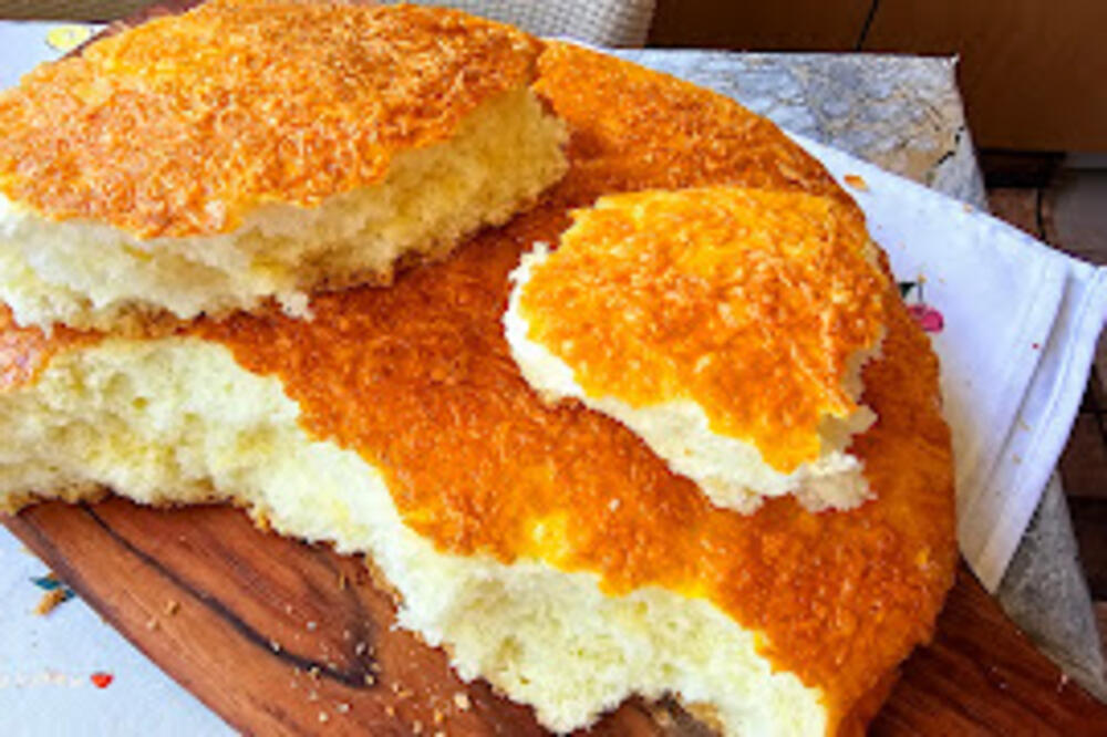 Pogača meka ko duša: Spreman je za 20 minuta, ništa bolje dugo niste probali, podseća na detinjstvo