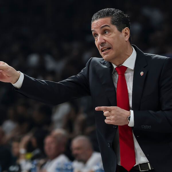 Janis Sferopulos i dalje bez posla - povratak legendarnog trenera u Barselonu (Foto)