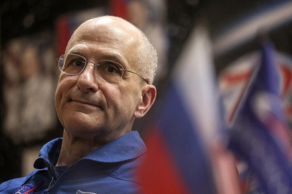 Proveo 7 meseci u svemiru, a kad se vratio frapirao i stručnjake NASA-e! Pogledajte samo na šta liči, jezivo je!