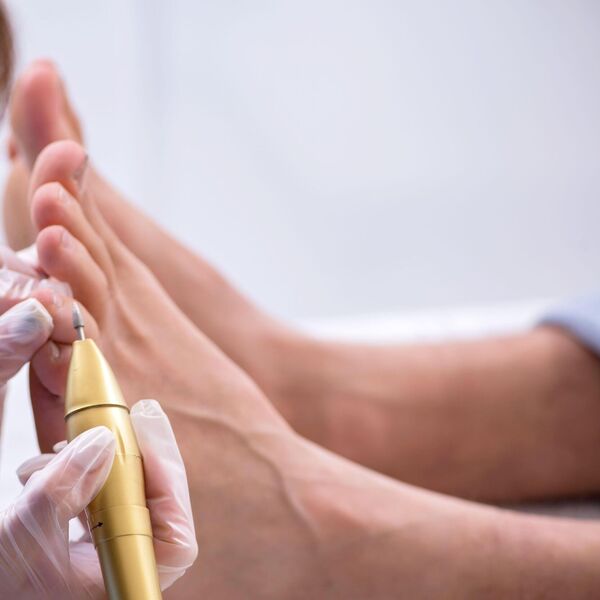 ZABORAVI NA BOL I NEPRIJATNOST URASLIH NOKTIJU: Ne morate uvek u salon, možete i sami!