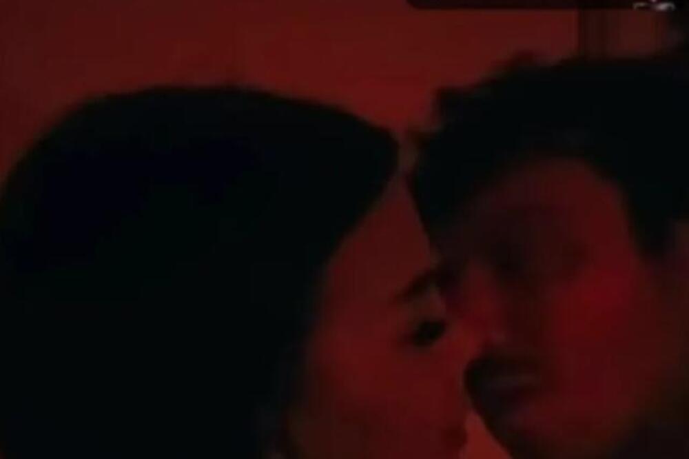 Razotkrivena afera voditelja Pinka! Procureo intimni snimak njega i mlađe devojke, svi zanemeli od šoka