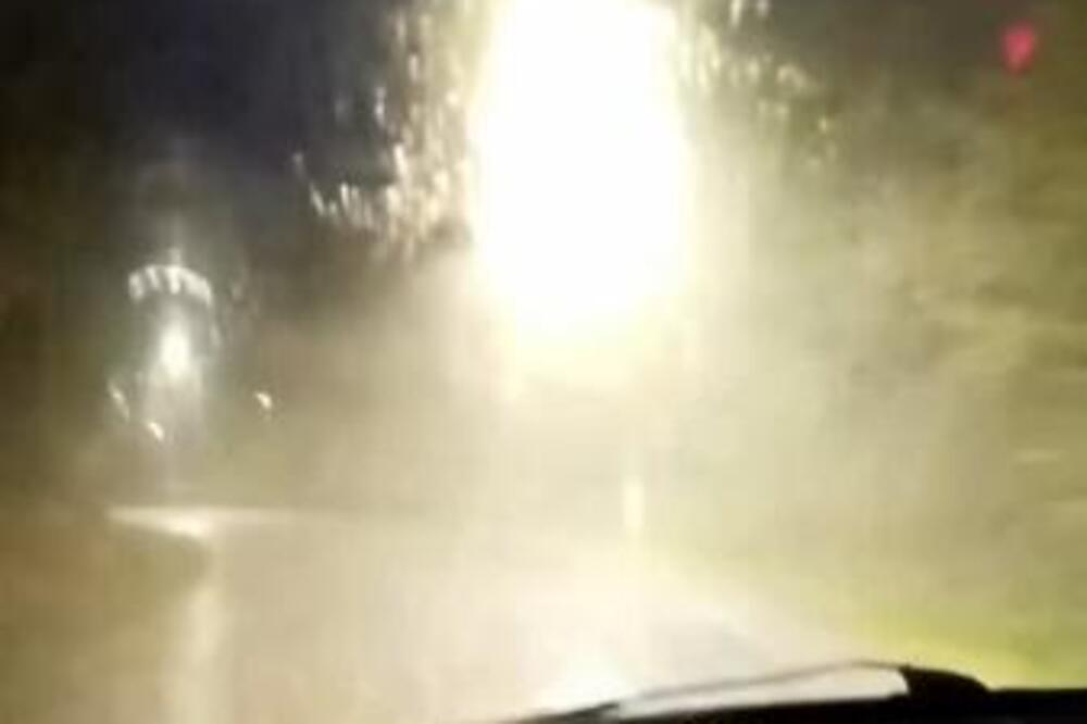 Snažno nevreme pogodilo ovaj deo Srbije! Kiša ne prestaje da lije, počeo i grad da udara! (VIDEO)