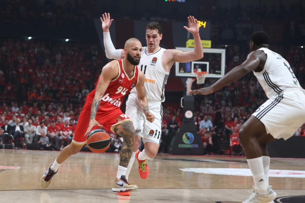 Pirej podrhtavao dok je Olimpijakos uništavao Real Madrid (Video/Foto)