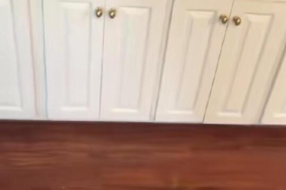 Kupili kuću, pa otkrili nešto neverovatno: Kada su otvorili ormariće, ostali u čudu zbog onoga što su zatekli VIDEO