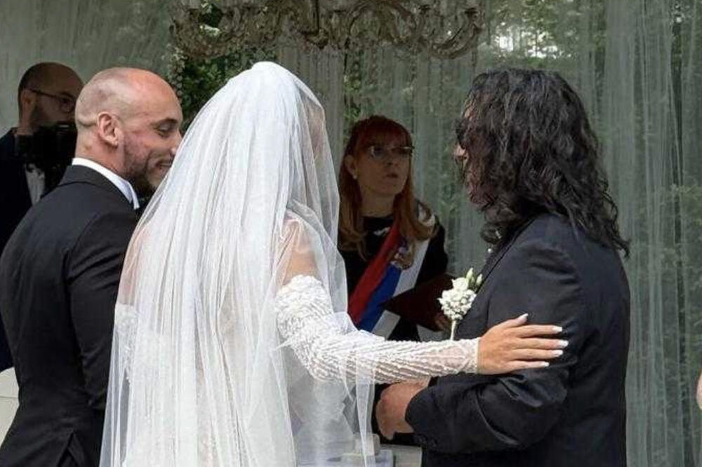 Zašto se Tea Tairović udala u četvrtak? Šokirala odabirom dana, a iza svega stoji ovaj običaj