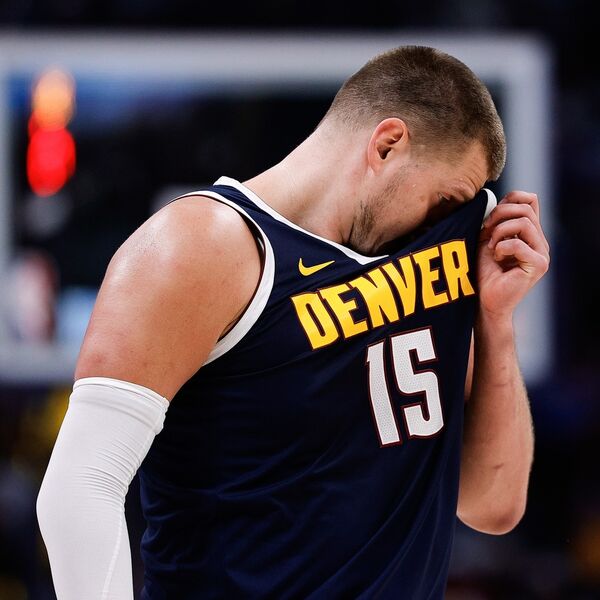 Nikola Jokić se rasplakao! (Video)