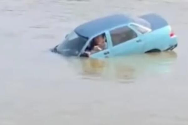 Blagoje iz Kupinova udario komšiju Peru koji je vozio biciklu: Mislio je da ga je ubio, pa kolima sleteo u reku