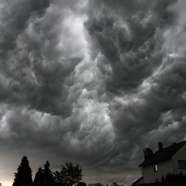 Ovog datuma jako nevreme stiže u Srbiju: Udaraće gromovi, padaće kišetina, tog dana prete i nepogode