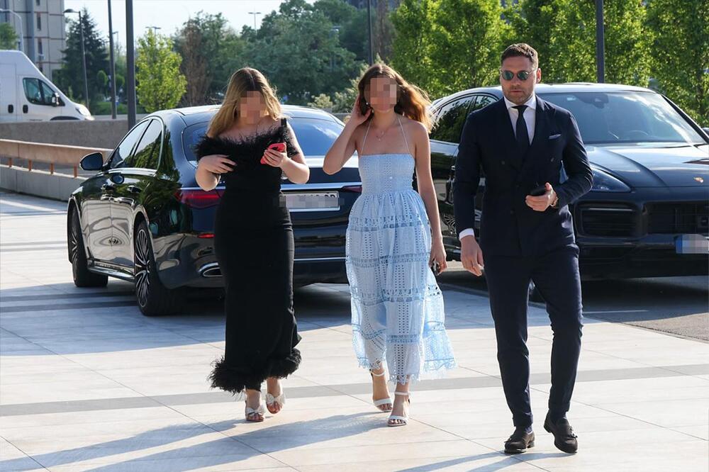 Ćerka Jelene Karleuše u ponoć saopštila tragične vesti! Smrt ju je skroz slomila