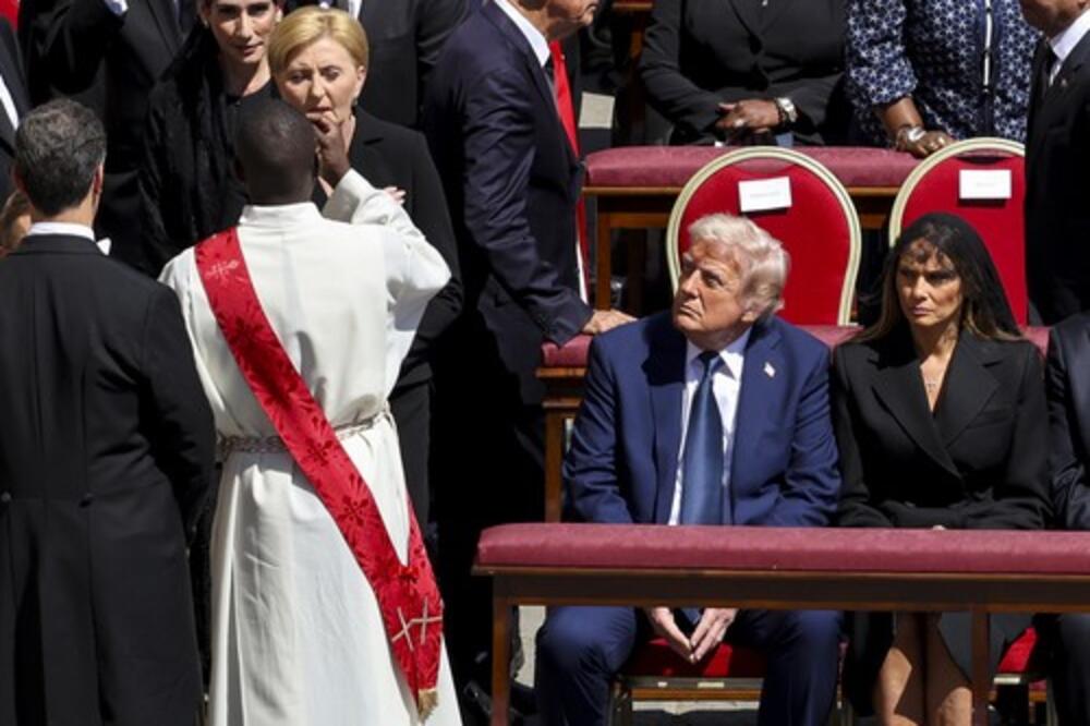 Narod od juče ne prestaje da ogovara 2 žene moćnika: Jedna kao svetica, a druga kao đavo iz pakla - ko je Satana?