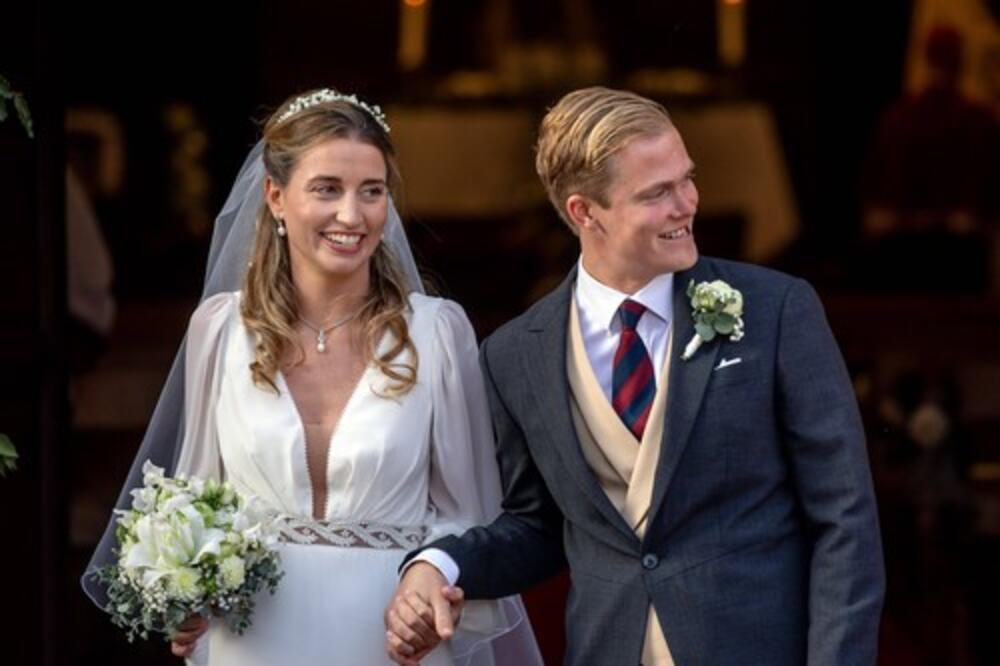 14. februara počele glasine, a sada je zvanično - Nataša i Aleksandar se razveli! Nakon 2 godine braka pukla bruka