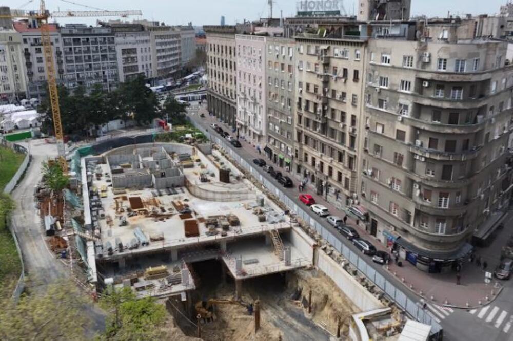 Garažama u ovim ulicama, Beograd dobija nova parking-mesta: Evo kada bi trebalo da budu gotovi radovi