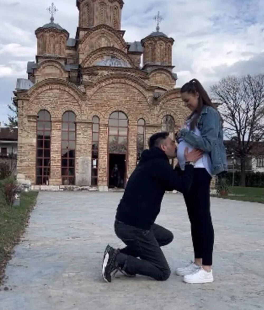 Milan sa suprugom Majom