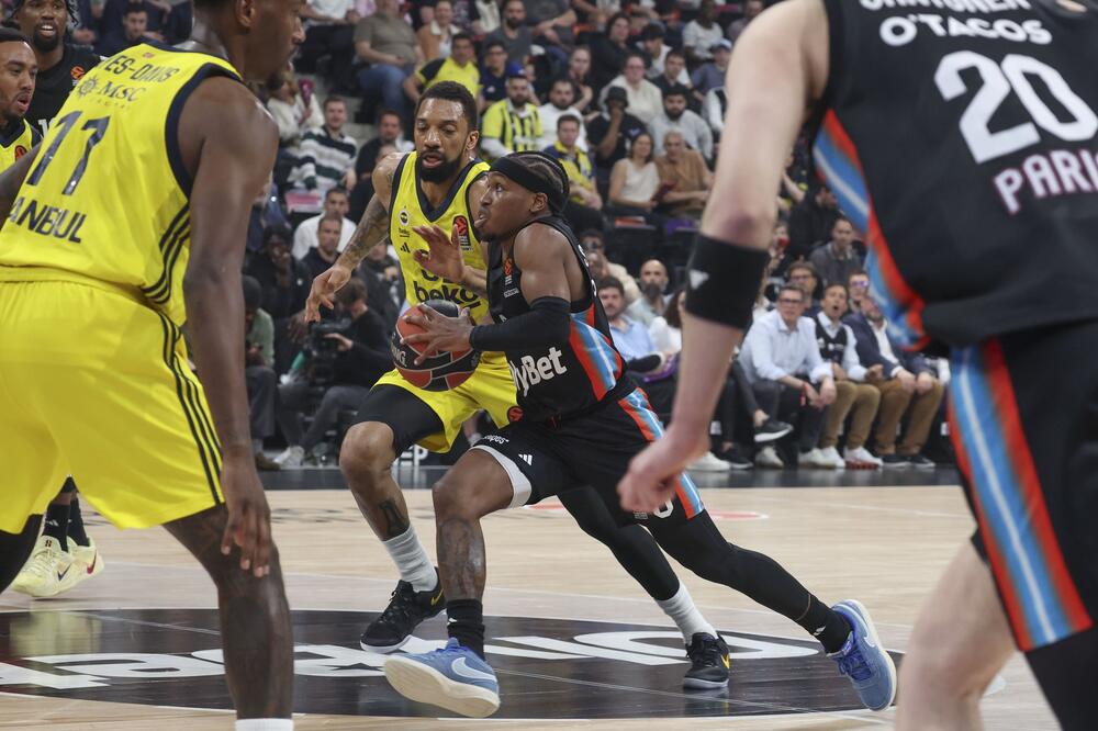 Kraj evroligaške bajke! Fener sa maksimalnih 3:0 ide na Fajnal-for, Pariz poklekao u produžetku