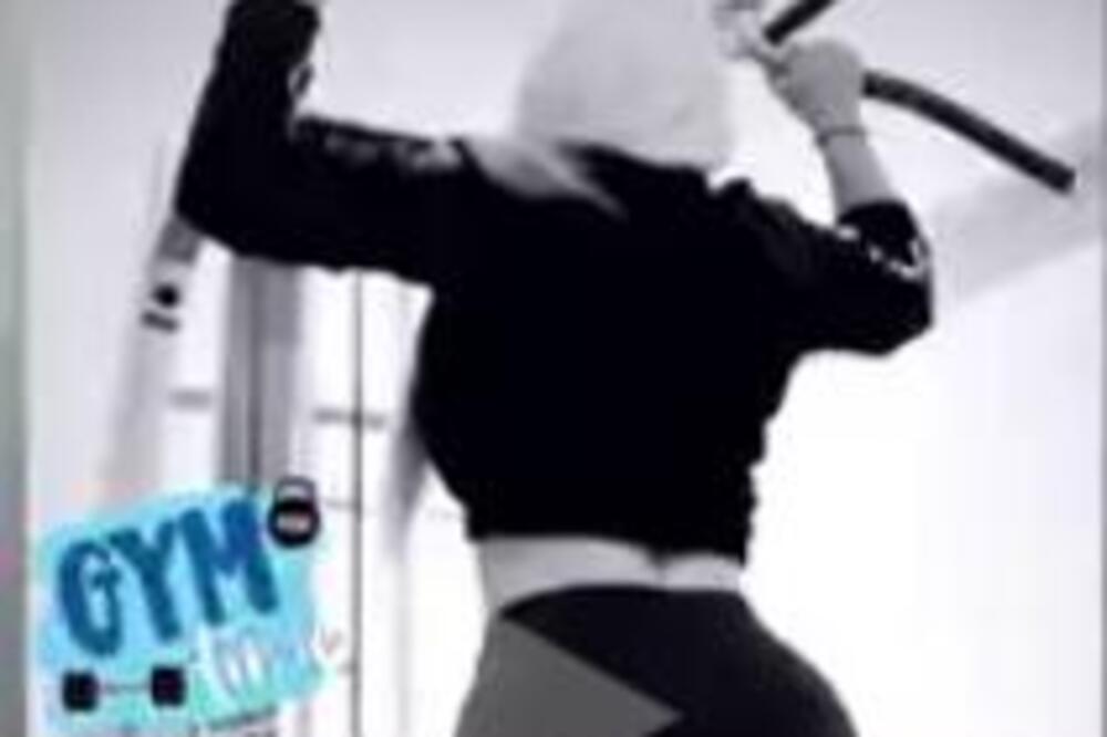 Osvanuo kućni snimak Dare Bubamare! Guza u krupnom kadru, zbog onog što radi oči idu gore-dole