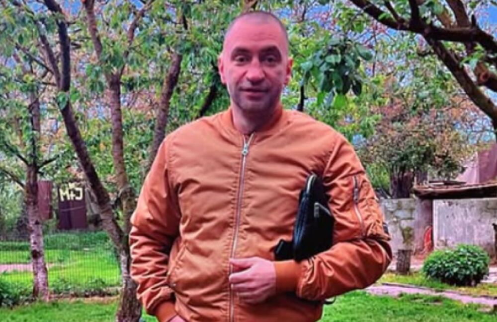 Njega možda ne znate po imenu i prezimenu, ali ga znate po njegovim inicijalima