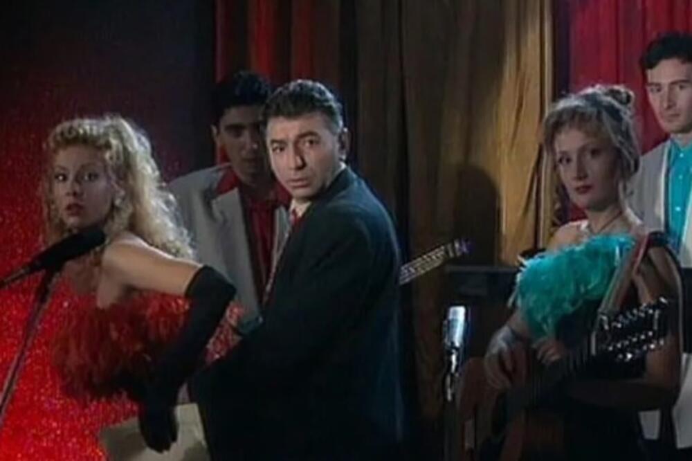 Sa 23 godine svi pljili u nju, a sad... Da li znate ko svira gitaru u Srećnim ljudima? Nije se skidala sa TV