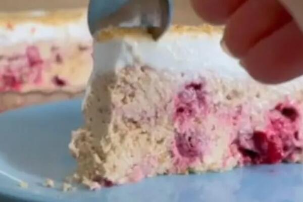 Ova torta je Bogom dana za Đurđevdan: Prosta kao pasulj, a svako bi je poželeo na stolu