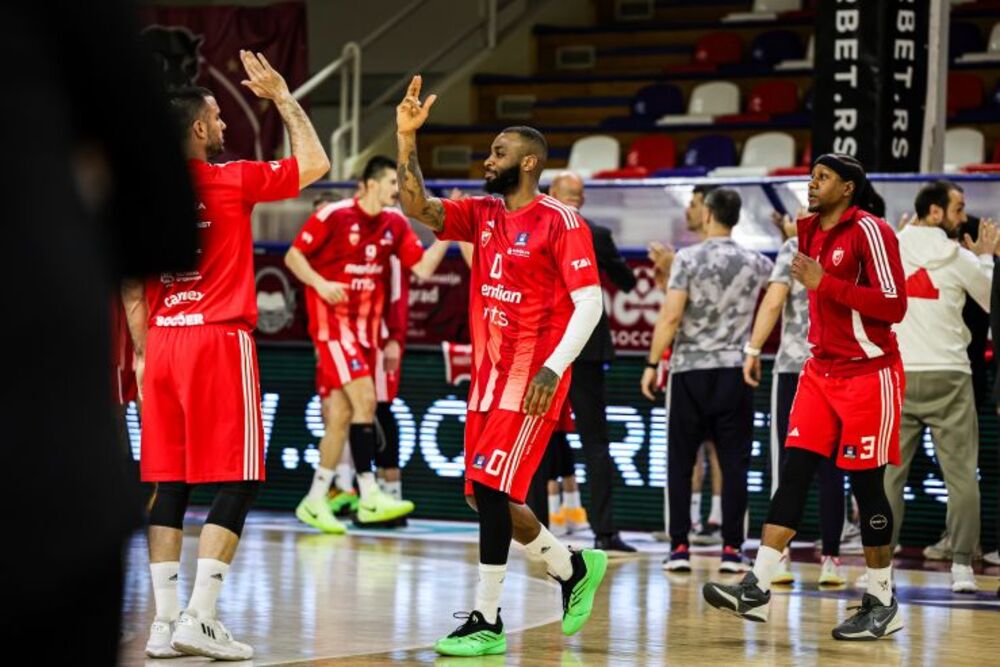KK Crvena zvezda, Kodi Miler-Mekintajer, Ajzea Kenan
