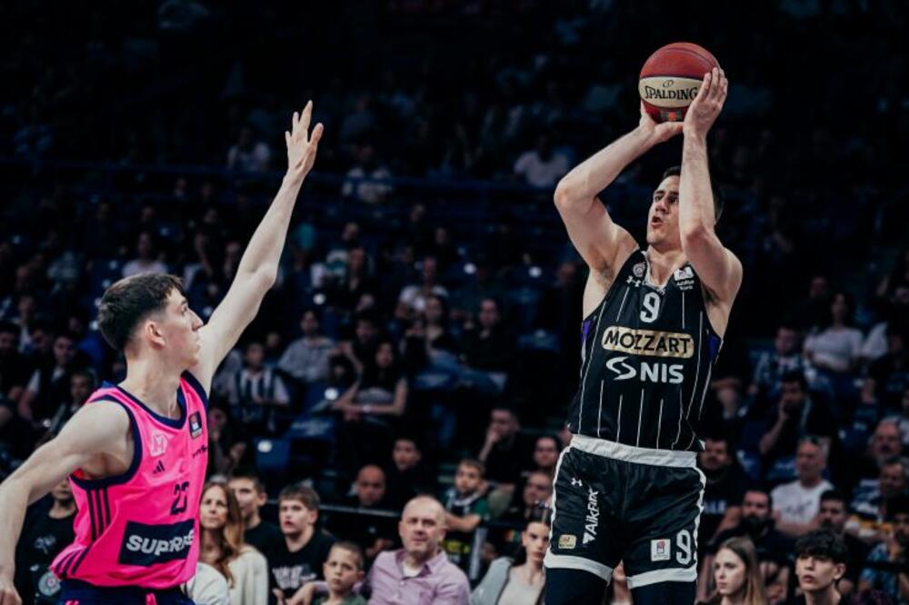 Marinković zatrpao koš Mege: Partizan slavio pred početak plej-ofa!