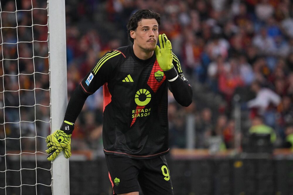 Mile Svilar na utakmici Rome i Fiorentine