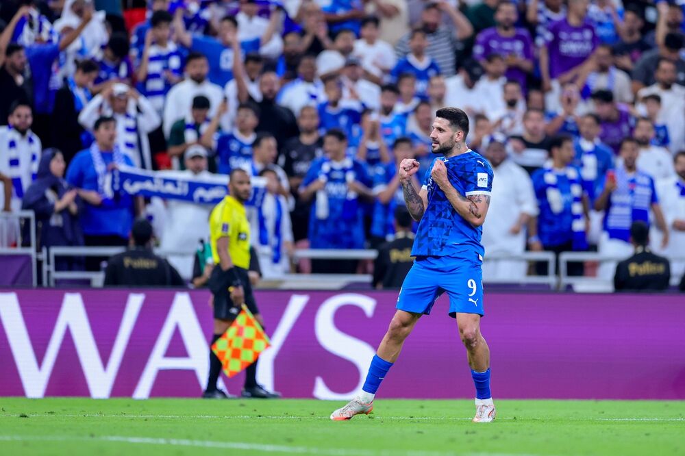 Aleksandar Mitrović u dresu Al Hilala