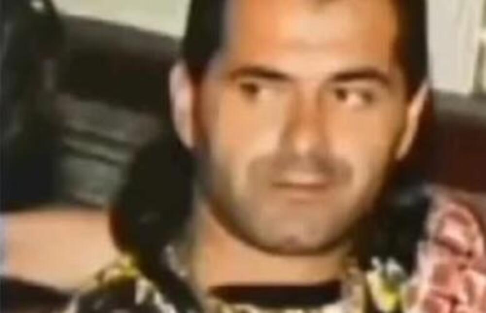 "TETKA ROSO, ZNATE LI VI KO JE ON..." Bio bog i batina, bežali od njegovog GROBA, a zbog njegove majke MORALI DA..