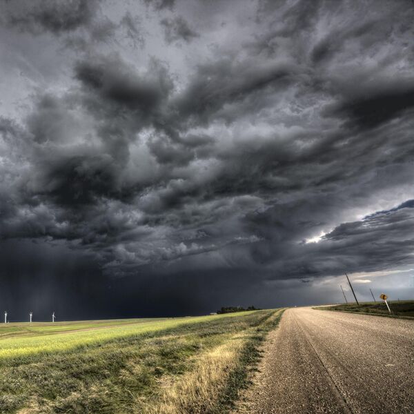 Stiže jako nevreme kod komšija: Objavljeno i upozorenje građanima kako da se zaštite od oluje!