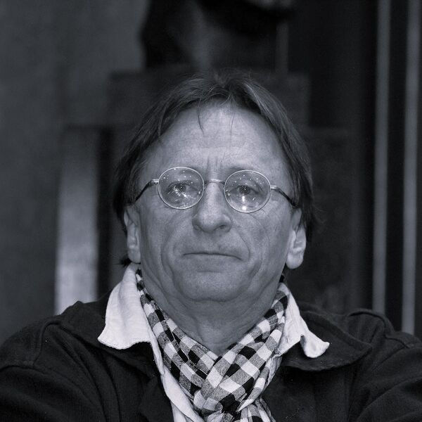 Malo ko zna kakav mu je život bio... Kadić je danas preminuo i zavio Srbe u crno - a prošlost mu tek sada isplivala