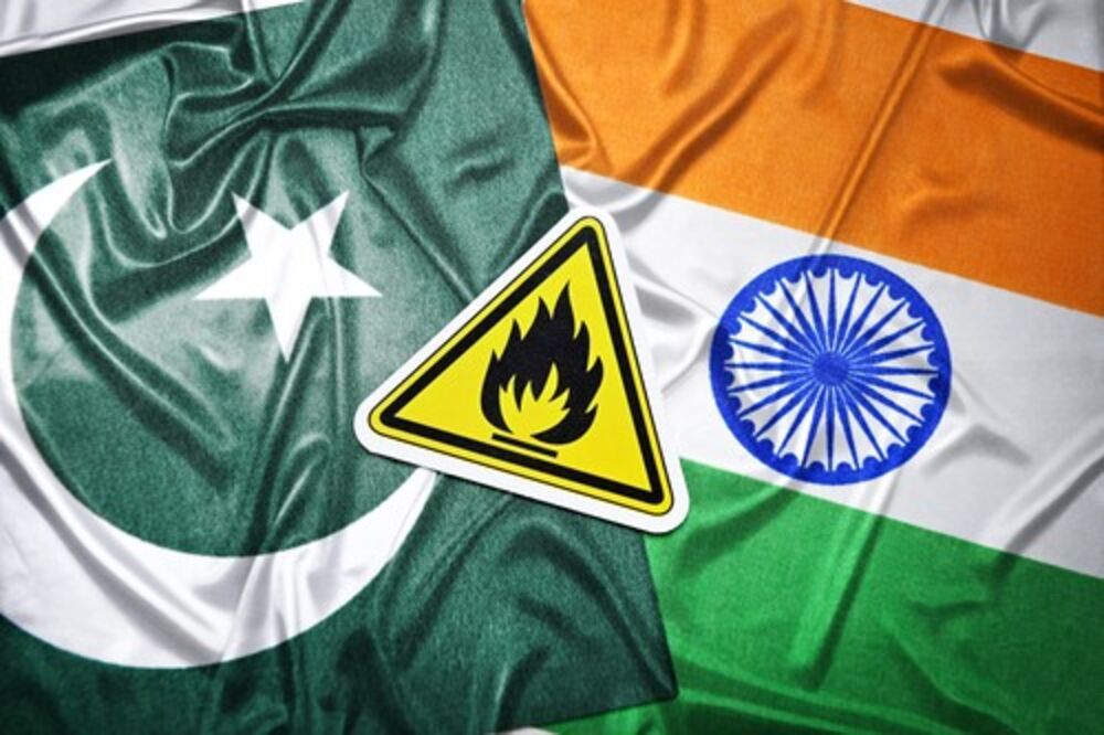 Indija, Pakistan, Rat