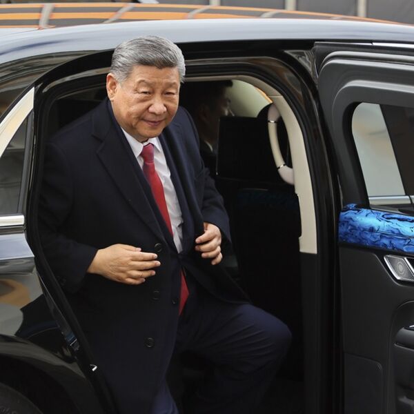 OVO JE "KINESKI PRINC" KOJI JE ĐINPINGU ZABO NOŽ U LEĐA! Vojne tajne stigle do NAJVEĆEG NEPRIJATELJA, izdao ga je!