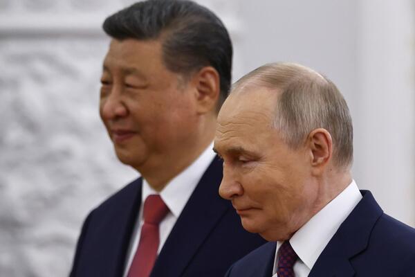 Peskov otkrio detalje odnosa Putina i Sija! Na jedno pitanje odbio da odgovori, a tiče se dvojice moćnika!