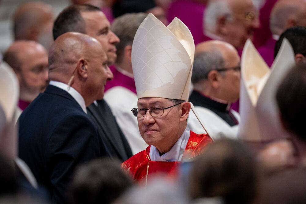 Filipinac jedan od favorita za novog papu: Korisnici TikToka ga obožavaju, pogledajte kako peva čuveni hit (VIDEO)
