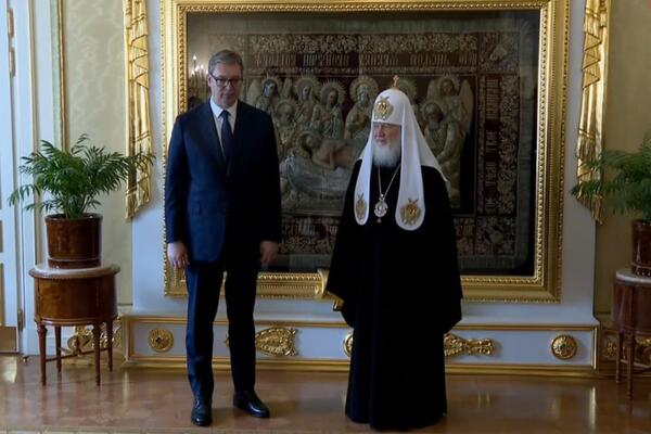 "Mnogo toga sam čuo o teškom položaju ruske crkve": Vučić patrijarhu Kirilu uručio Orden Republike Srbije!