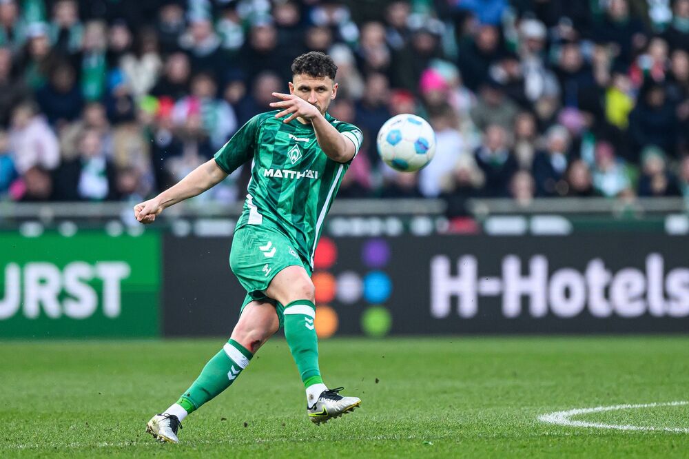 Miloš Veljković u dresu Verdera iz Bremena