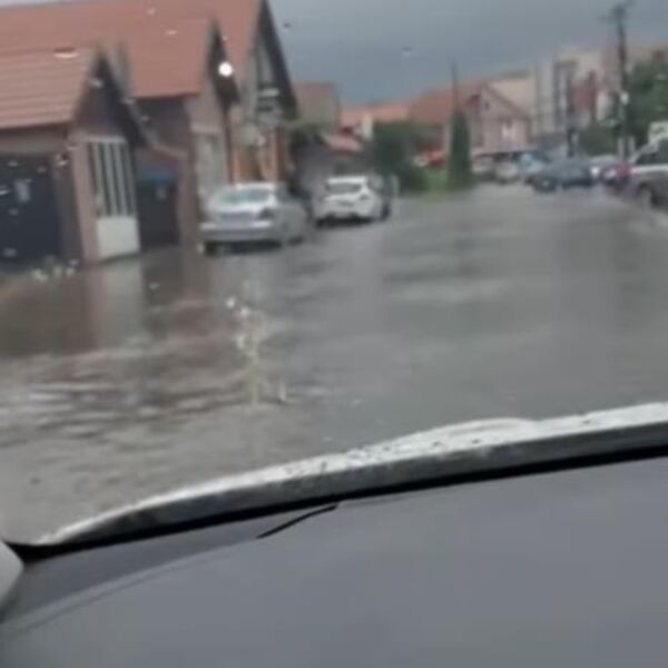 Ogromno nevreme sručilo se na Beograd: Apokaliptični prizori u prestonici Srbije (VIDEO)