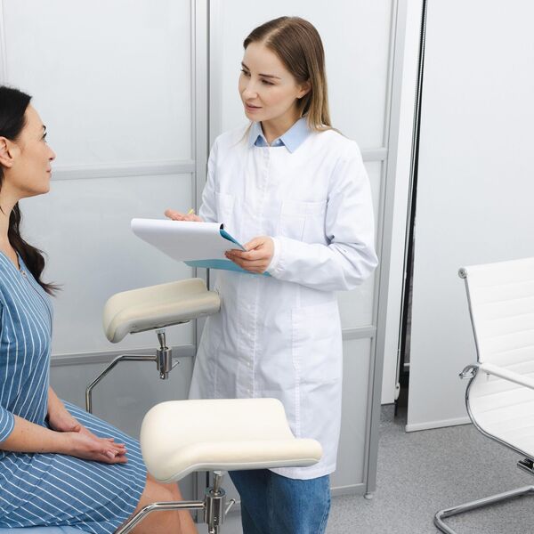 Bol u karlici, učestalo mokrenje, osećaj nadutosti.. Ako imate ove simptome TRK KOD DOKTORA - lečite se na vreme