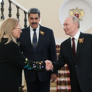 RASLA U KOLIBI OD BLATA, PA POSTALA MOĆNICA OD KOJE SVI STREPE! Evo ko je zapravo MADUROVA SUPRUGA, isplivalo sve!