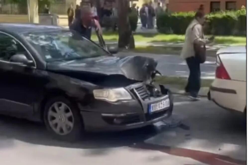 Lančani sudar u Novom Sadu: Stvaraju se velike gužve, delovi vozila na sve strane! (VIDEO)